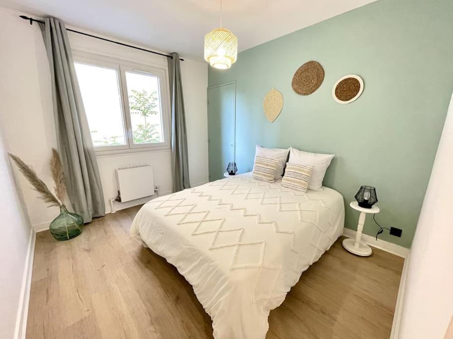 Appartement L'Instant Present - Calme & Elegant Proche Gare à Roanne Extérieur photo