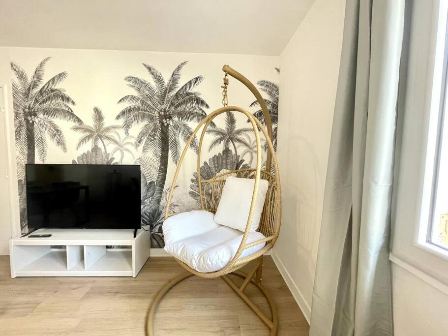 Appartement L'Instant Present - Calme & Elegant Proche Gare à Roanne Extérieur photo